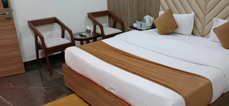 hoteltheroyaljewel Отели в г. Хисар