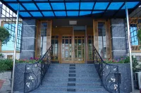 Heaven Hotel Hoteles en Lahore