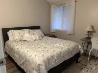 3-bedroom house in Santa Paula.Private back yard BBQ's and park nearby.