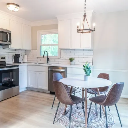 Charming 4-bedroom house with AC and WiFi in Winston-Salem