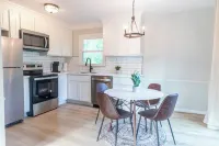 Charming 4-bedroom house with AC and WiFi in Winston-Salem