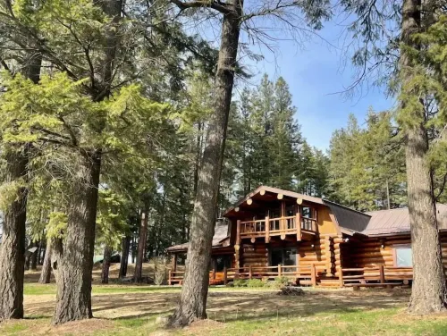 Living Well Lodge with Panoramic Views