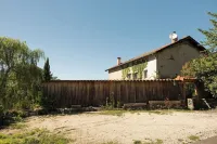 L'Ange : Between mountains and valleys House with pool table