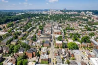 Newly remodeled 1BR/1BA apartment centrally located near top dining/attractions. Hotels in Shadyside