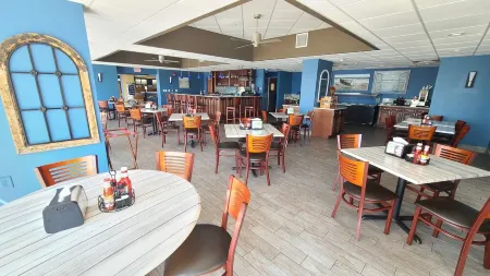 Bay Watch III 10th Floor OCEANFRONT1br/1ba with Dishwasher North Myrtle Beach Отели в г. Атлантик Бич