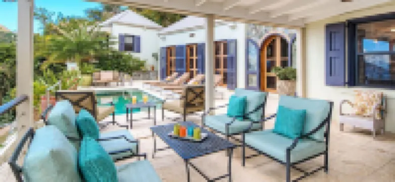 A private retreat just a short drive from beautiful beaches