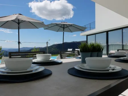 Modern house with fantastic views over the River and the Serra do Gerês