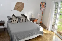 Ra Mura - idyllic beachfront retreat - balcony