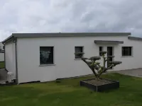 Maison Neuve, 400m de la Plage, 500m du Bourg, Location à la Semaine, Hotels in Santec