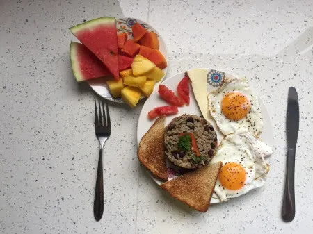 Beautiful house between beach and mountains