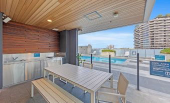Trafalgar Lane Apartments by CLLIX