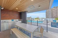 Trafalgar Lane Apartments by CLLIX