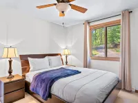 2  Lake Cabins & Saunа & Access to Trails Hotels in Oneida County