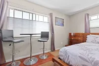 5 MIN TO LAX, Private entrance studio apartment. Pet friendly apartment