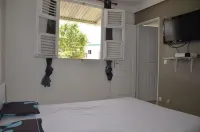 Beautiful F2, jaccuzi, near beach (5mn walk) Hotels in 