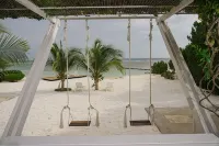 Newly Expanded! Lavish & Exclusive Beachfront Mansion. - Villas