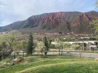 Very Private, Close to all Glenwood attractions, Dogs welcome. 420 friendly!