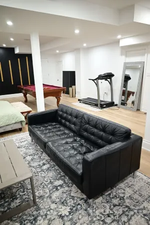 Studio Apartment in the heart of Caledon Отели в г. Каледон