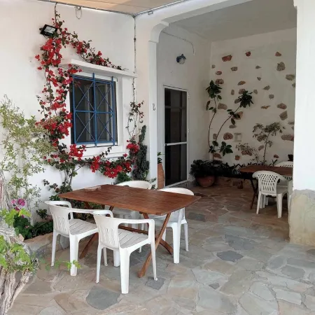Maison Crétoise Traditionnelle Avec Tout le Confort Moderne