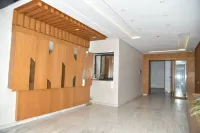 3 Bedroom Apartment With Netflix & Private Parking Hotels in Kénitra