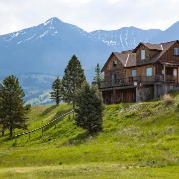 The Yellowstone House and Fisherman's Cabin