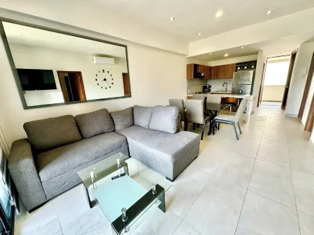 200 METERS FROM THE BEACH, INFINITY POOL, APARTMENT 2 BEDROOMS 2 BATHROOMS