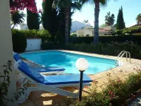 Beautiful 2 bed Villa With Private Pool And Mature Gardens - Family