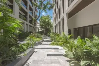 Awesome Location for 5th AVE & BEACH access without  noise! INCREDIBLE ROOFTOP - بيت ضيافة