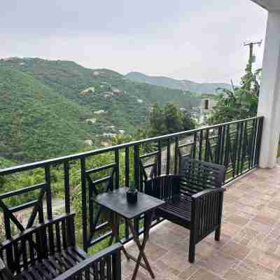 Cozy 1 Bedroom In The Quiet Of Diamond Estate. Equipped With All Amenties. Others