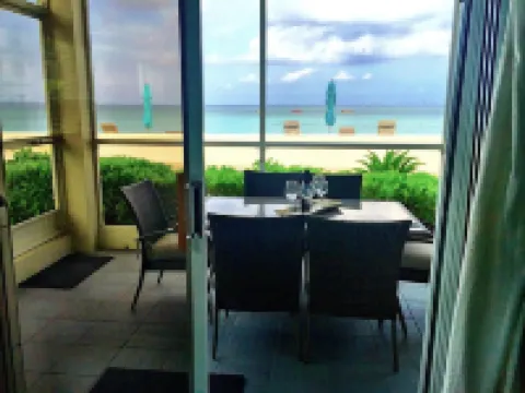 Spectacular Beachfront Condo, Seven Mile Beach - Ground Floor!