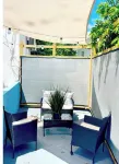 Casa ocean blue, by the beach.