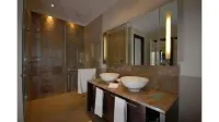 Eden Island Apartment, beach at 90 meters, garden, golfcar, Kayaks