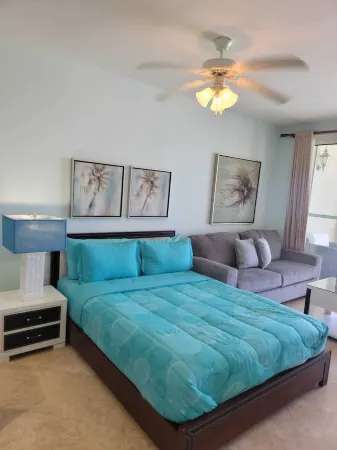 "Soleil"- Updated Luxury Studio- Turtle Cove- Stunning Carribean Views Отели в г. The Bight Settlement
