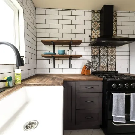 Charming cabin with AC and WiFi / 20 min from DTA