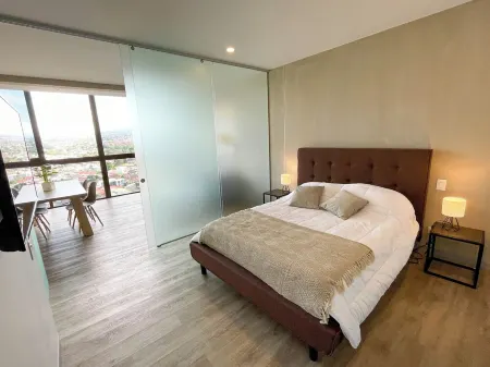 Luxurious Suite with Breathtaking Views -Your Costa Rican Dream Getaway!