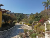 Large home in gated community for family reunion, friends or season Hotels near Congregação Cristã no Brasil - Moreiras