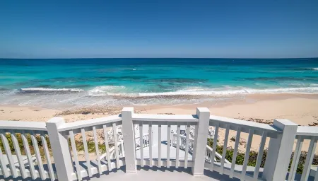 Stunning Oceanfront 3bd  3ba Villa, Great Guana Cay, Abacos Completely Restored