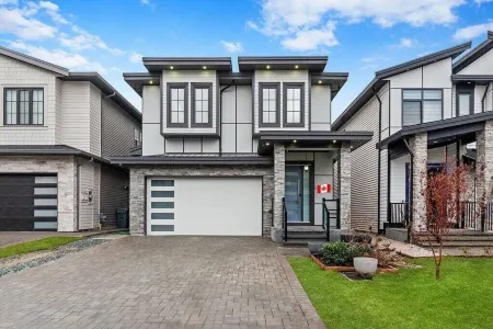 Contemporary Luxury modern charming retreat