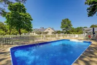Waterfront Cambridge Home Pool and Dock! - С бассейном