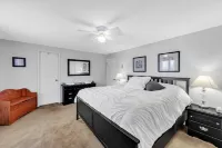 Santanoni 60h - Renovated Townhome With Privacy 2 Bedroom Townhouse by The Summit at Gore Mountain