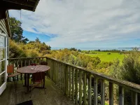 Cubby House Stay Kaikoura Hotels in Hapuku