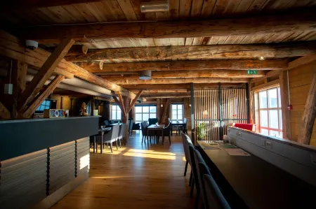 Stad Hotell Отели в г. Санне