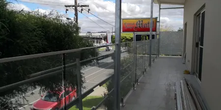 Colonial Lodge Motel Geelong Отели в г. Хайтон