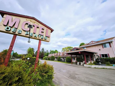 Motel des Pentes et Suites Отели рядом с достопримечательностью «Sommet Saint Sauveur»