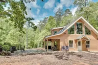 Sip, Hike and Explore Sleek Retreat in Cleveland! - 4-Star