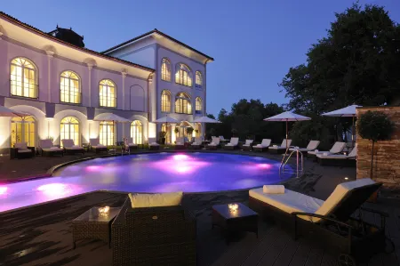 Hotel Gut Ising Отели в г. Траунройт