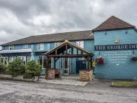 The George Inn Hotele w: Warminster