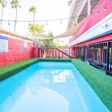 California Dreams Hostel - Ocean Beach Отели рядом с достопримечательностью «Оушен Бич»