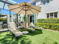 Roodenburg House 1882 Отели в г. 