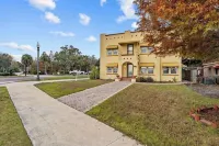 304 Lakeshore - Unit 1 and 2